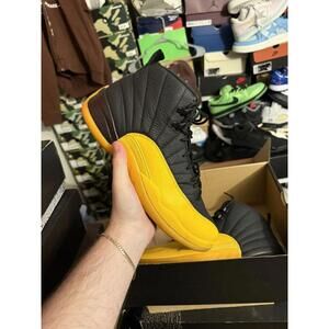 Jordan retro 12 university gold sz 11.5